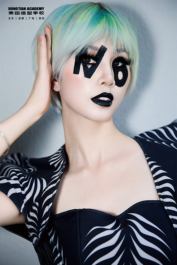 學化妝學費一般多少錢