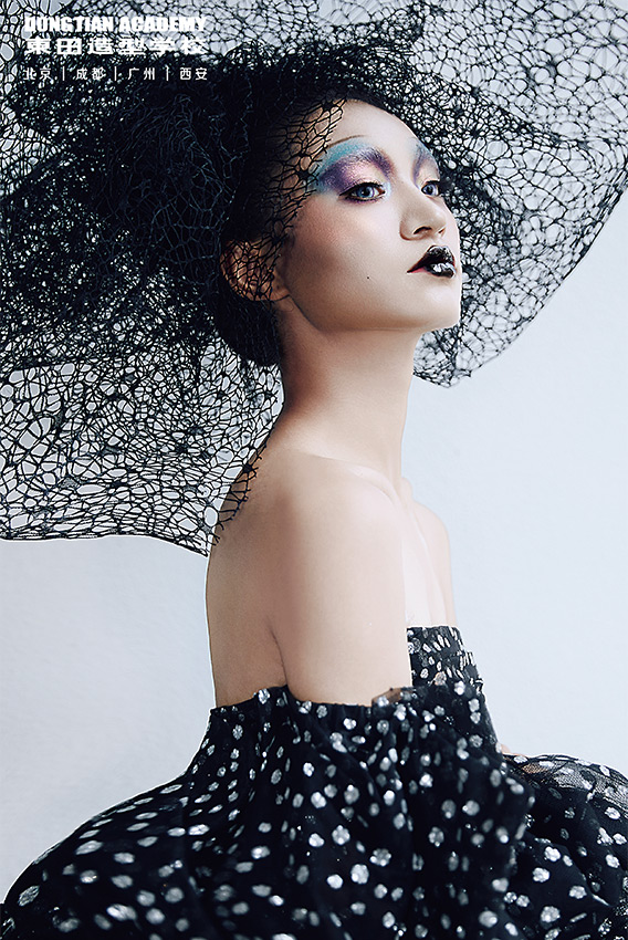 學(xué)化妝需要多久